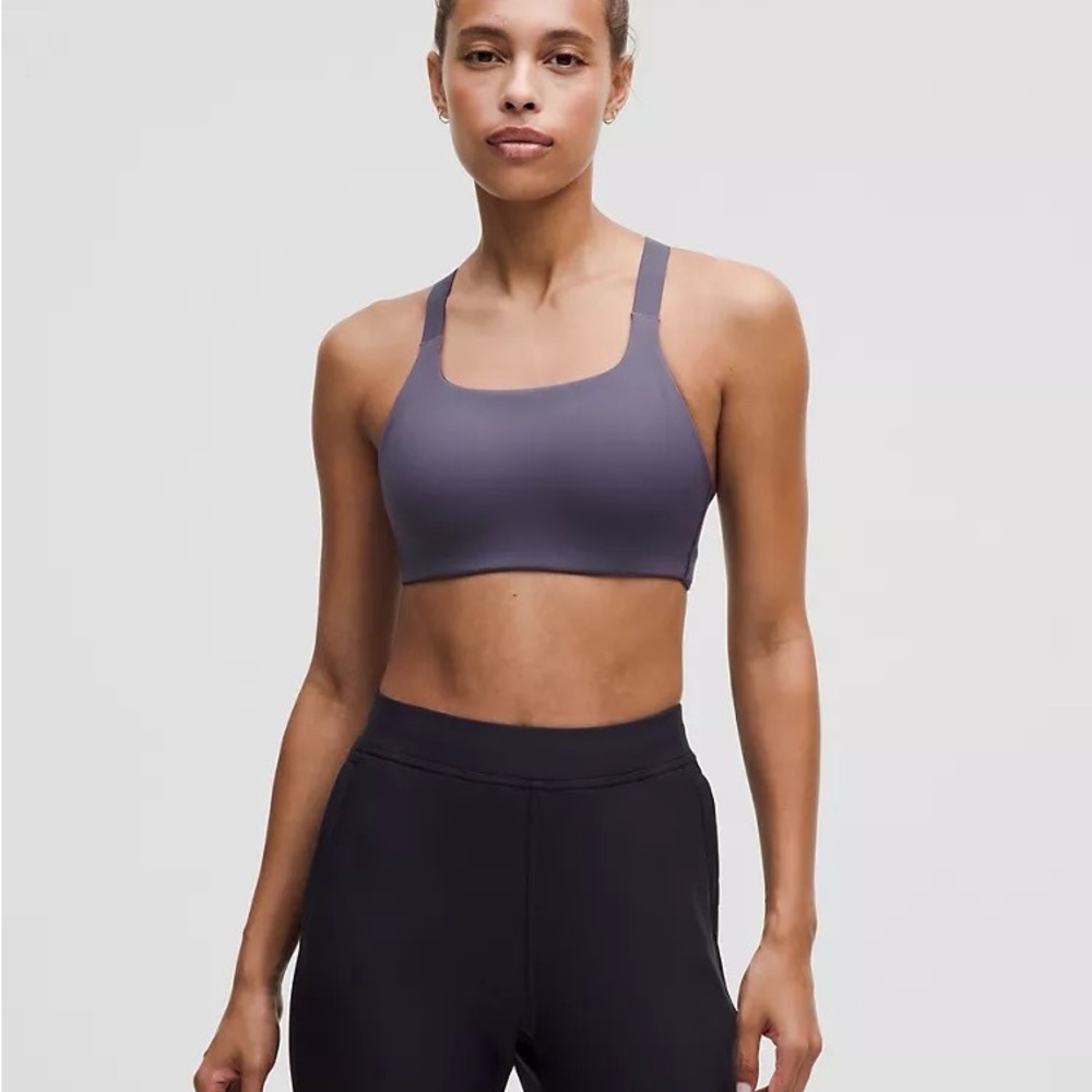Lululemon Ultralu Square-Neck Workout Bra
Medium Support, B/C Cup